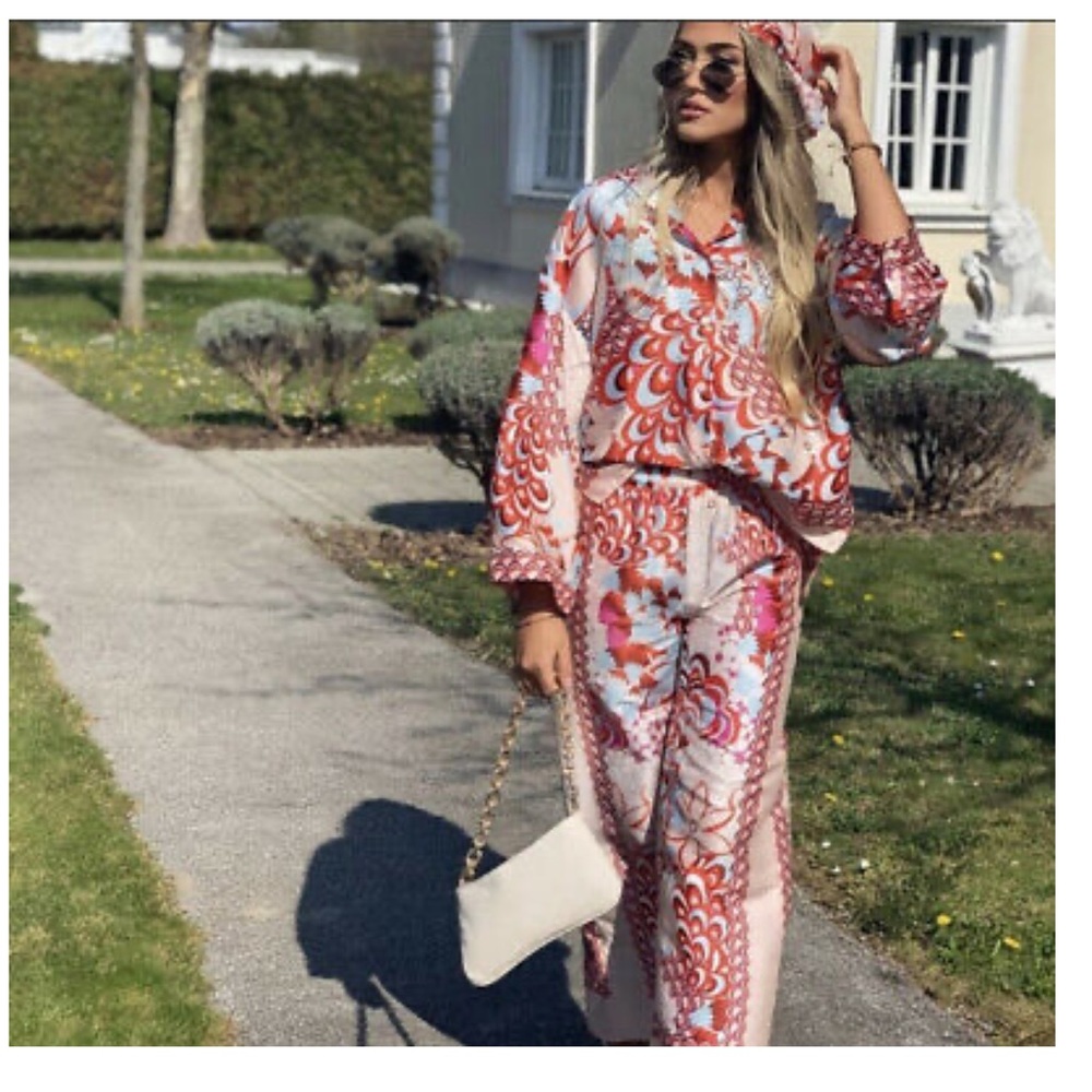 ZARA NWT SS21 MULTICOLORED FLOWY PATCHWORK PANTS - Picture 4 of 8